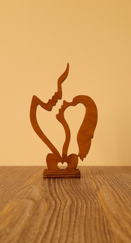 استند چوبی طرح محبت و عشق